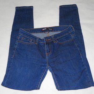 BDG Anthro Size 26 Cigarette Mid Rise Jeans 5 Pocket Style Stretchy Cotton Blend